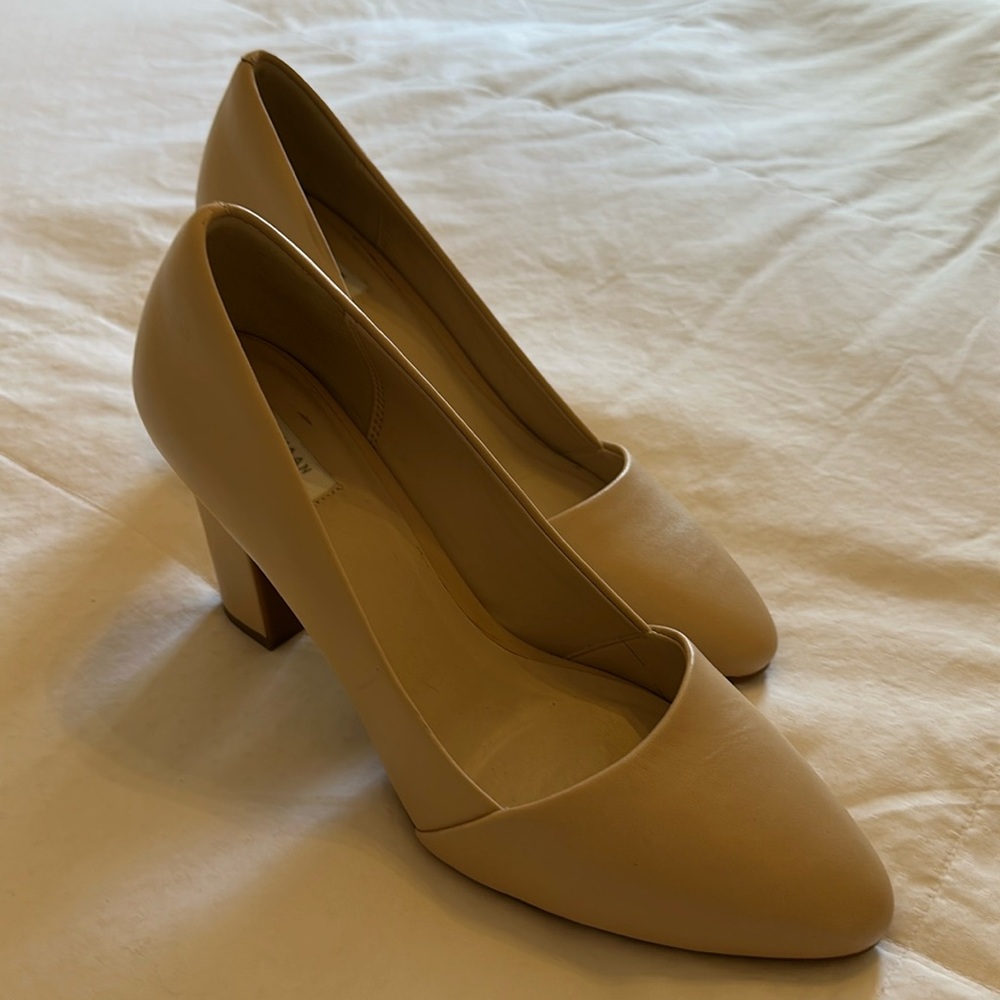 Nude Cole Haan heels size 8